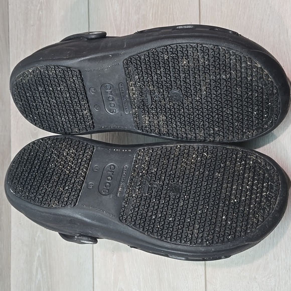 Crocs Men's Black Outdoor Rubber Clogs Shoes Sz 13 - Picture 10 of 11